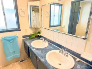 Double sink vanity in main bath.