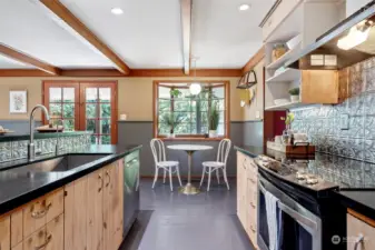 Updated kitchen with breakfast area