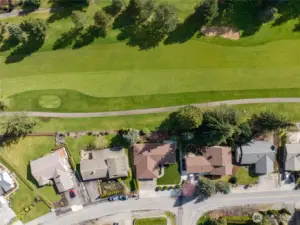 Sits on hole 9