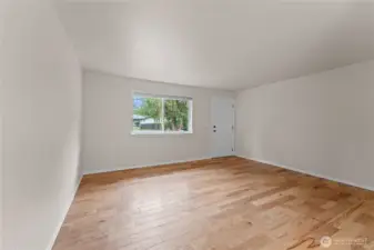Living room, with vinyl flooring