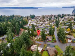 The wonderful community of Marine Hills just minutes from the Sound.