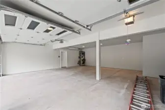 Oversized 3 car garage