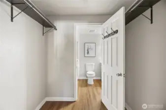 Large primary  walk-in closet