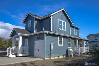 Attached storage for all your beach toys.