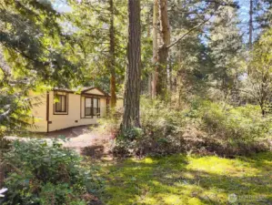 This is a front view of the home which is built in 1988