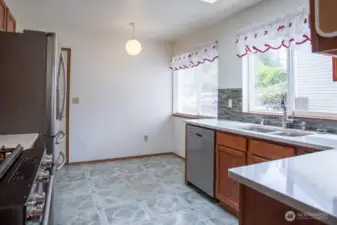 eat in kitchen