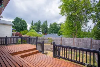 Multi-level deck