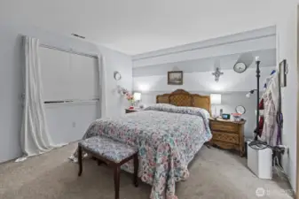 Bedroom 3/ Primary Room