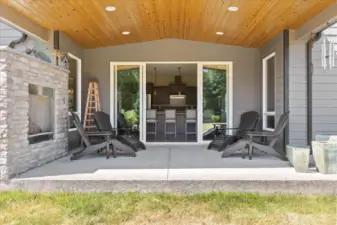 Great for year-round entertaining