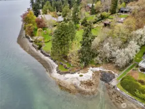 Private community Fox Cove Beach and picnic area