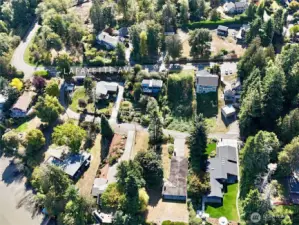 Follow Lafayette Ave west to Port Madison and Hwy 305 access, or east which will send you south towards Rolling Bay's Bay Hay & Feed and Via Rosa