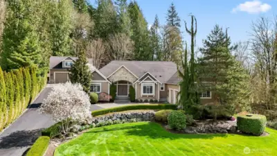 Why Settle for Plain when you can have PERFECTION?! Meticulous Home~Top to Bottom~Inside & Out~Professionally Maintained~Quality Finishes & Top Notch Sytems~