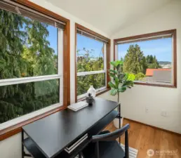 Office off Primary bedroom