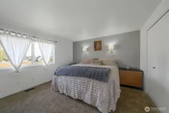 Spacious primary Bedroom
