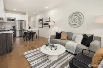 Close to many amenities, Trader Joes, H Mart, BBQ to name a few.