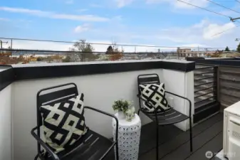 Small deck off secondary bedroom