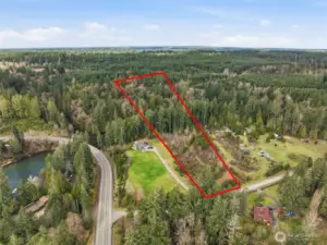 4.25 acres on the east side of the cove featuring a designated buildable area and approximately 3.5 acres on the west side with walking access to the shoreline.