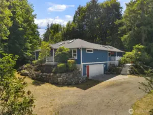 Welcome home to 27300 Garden Gate Ave NE!