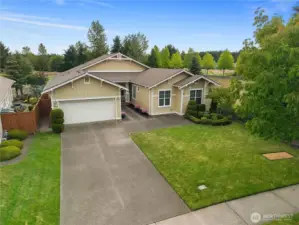 Very PRIVATE corner lot on the 7th Fairway in Jubilee 55+ community.