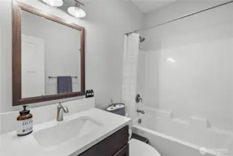 Full hall bathroom