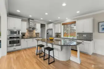 Kitchen with new cabinets doors & freshly painted!