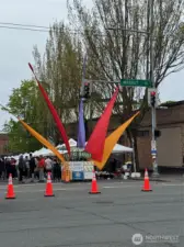 Popular Sunday Ballard Farmers Market 2.5 blocks away!