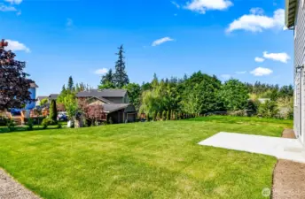 Photographs are for illustrative purposes only. Features, finishes, interior/exterior colors, landscaping and floorplan shown may vary from actual homes built.