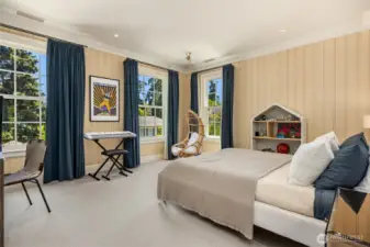 4th bedroom.