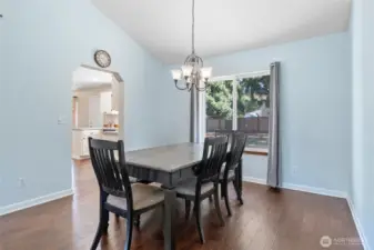 Plenty of room for a larger table and easy to serve guests with the kitchen just off the doorway.