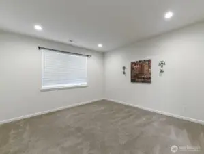 Another picture of the primary not virtually staged.