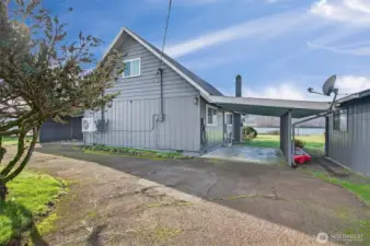 Additional cover parking and small work shop