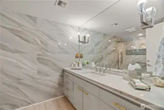 Fully renovated Bathrooms