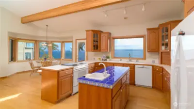 Kitchen features a huge walk in pantry, plus bayed breakfast room - light and bright! Access to deck for dining alfresco. Gas stub for Barbque too.