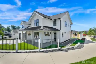Welcome to 1937 Benjamin Court