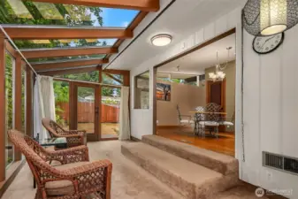 sunroom would make a perfect office
