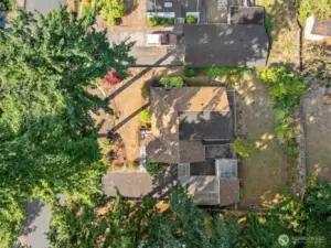 Aerial shot showing the back yard (right).
