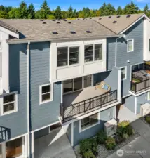 This 2023-built home is almost brand new!