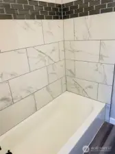 MAIN BATH TUB...AWESOME TILE