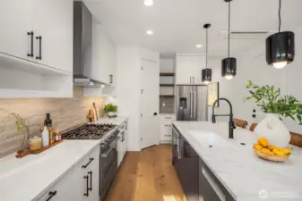 Photo of 13127, featuring similar floor plan and finishes