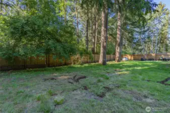 Rare, dual lot. So much room to spread out!