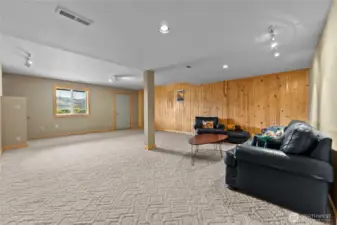 Expansive basement... perfect for an entertainment center, exercise equipment, pool table, library, stretching/meditation, or anything else you might need!
