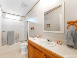 Main bathroom with clean, functional layout