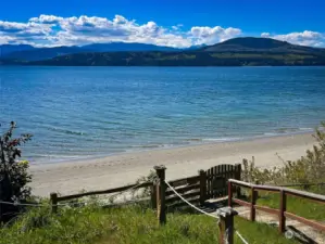 Community Beach Access (on Adelma Beach)