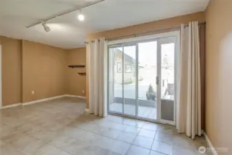 Bonus room with slider to deck