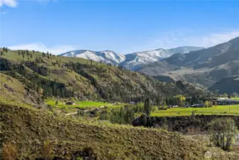 Crisp clear views for all locations on this 21 Acres.
