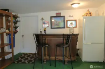 ANOTHER VIEW OF THE FAMILY ROOM WITH GARAGE ACCESS OF THE LEFT!