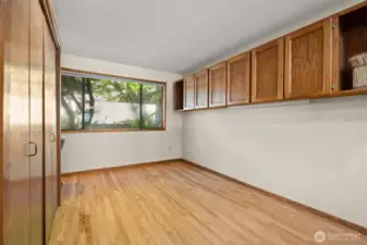 Office or additional dining