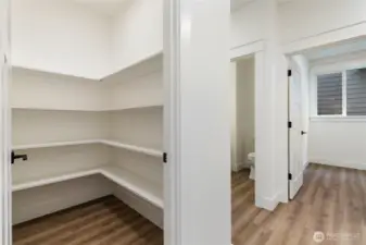 Walk-in closet
