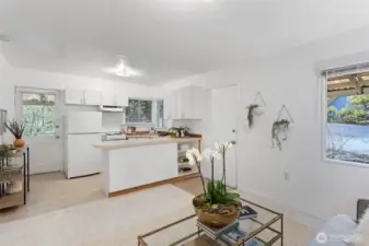 Kitchen and livingroom