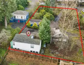 22,999 sf lot with lots of mature landscapes